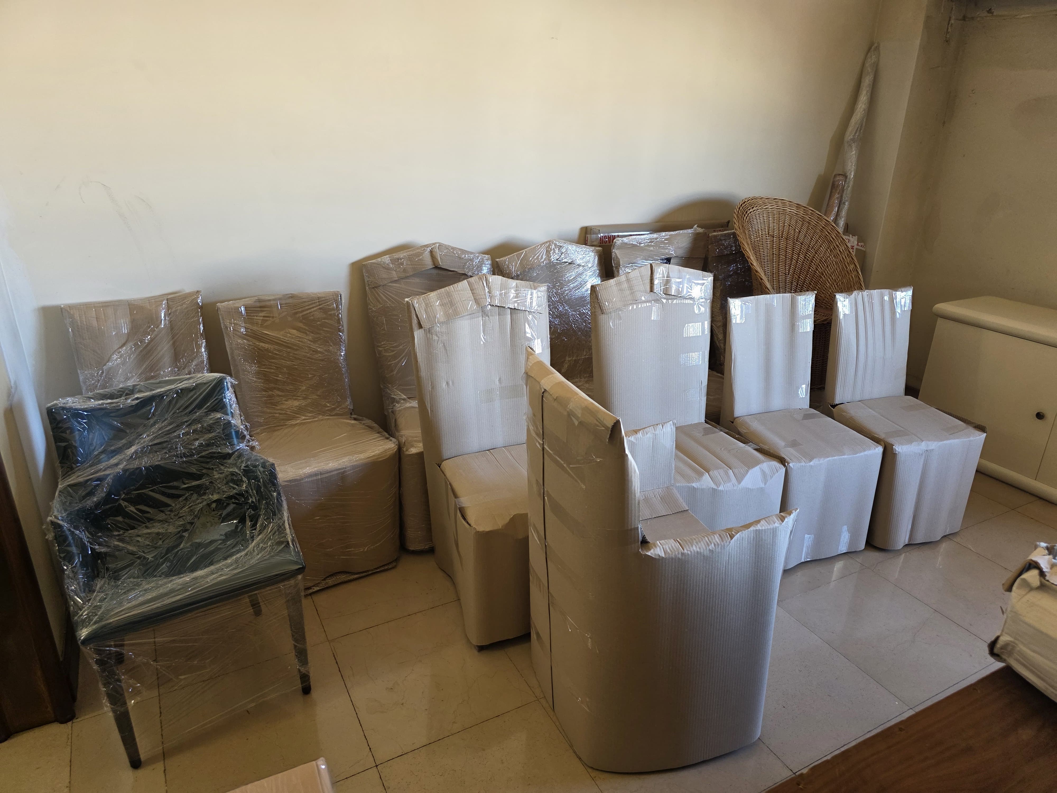 Mudanças comerciais e escritórios