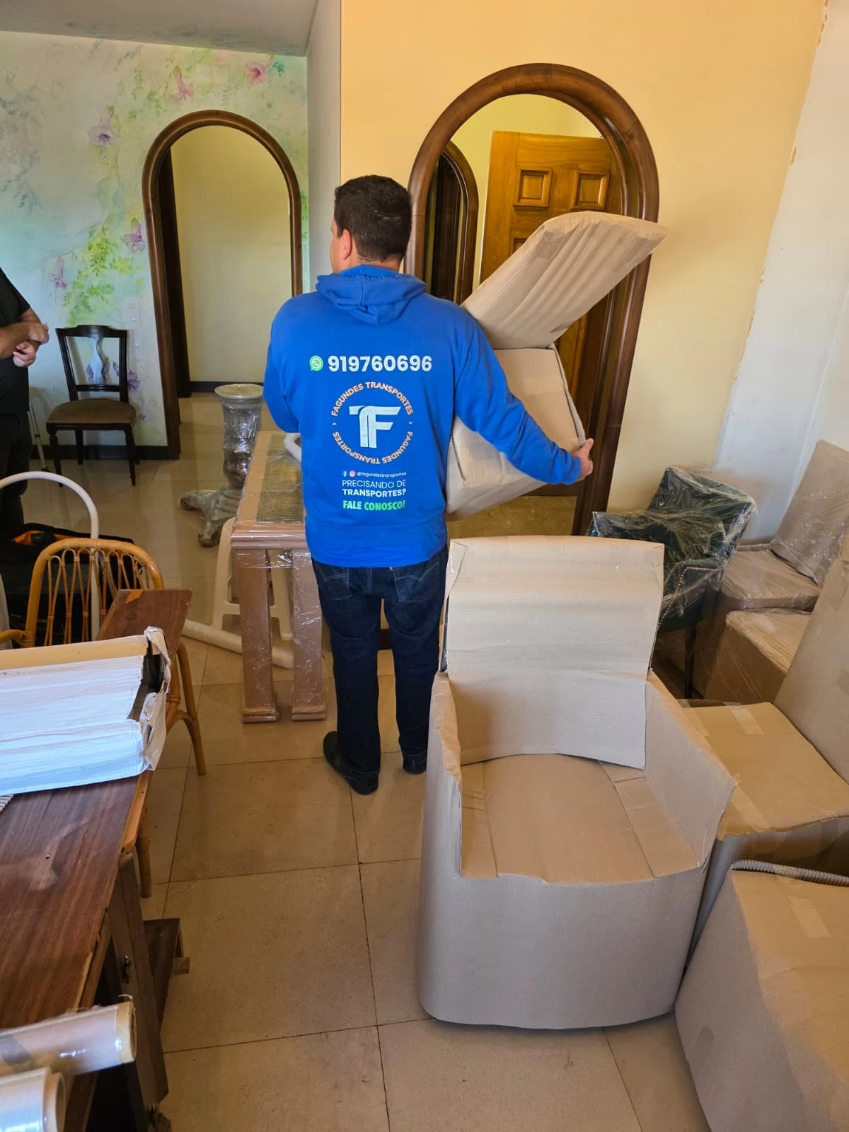 Transporte de móveis e fretes